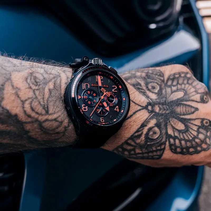 Bomberg  Мужские швейцарские часы, кварцевый механизм, сталь с покрытием, 45мм