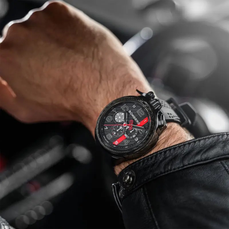 Bomberg  Мужские швейцарские часы, кварцевый механизм, сталь с покрытием, 45мм