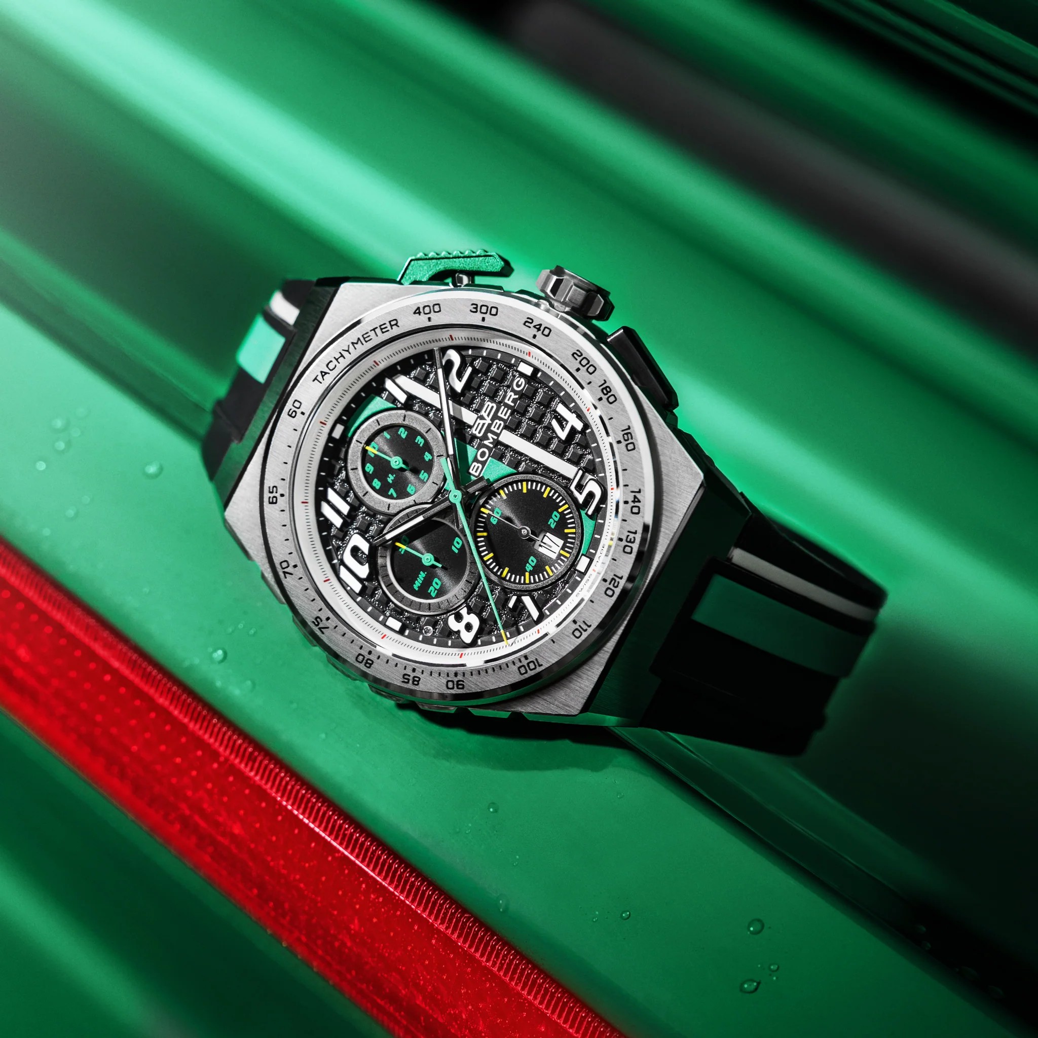 Bomberg  Мужские швейцарские часы, кварцевый механизм, сталь, 42мм