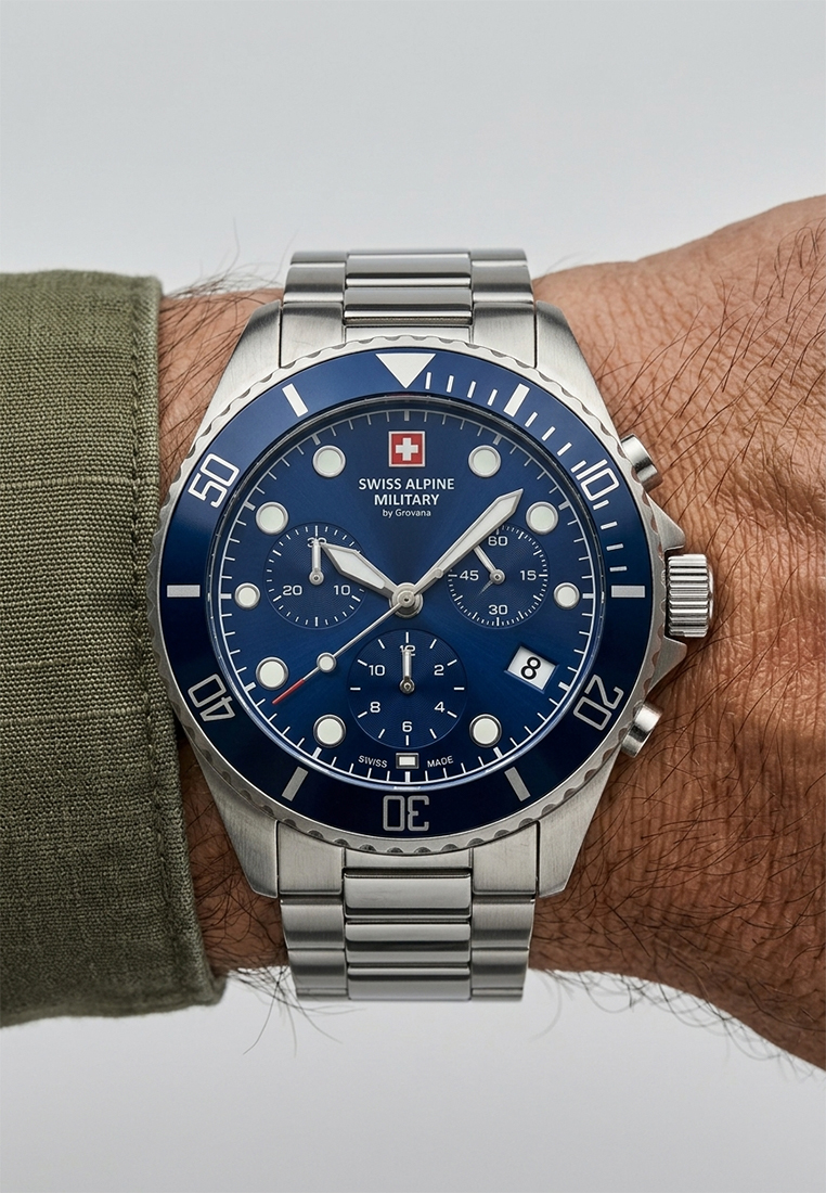 Часы SWISS ALPINE MILITARY  7053.9135SAM, Функции: Часы, минуты, секунды, хронограф, дата