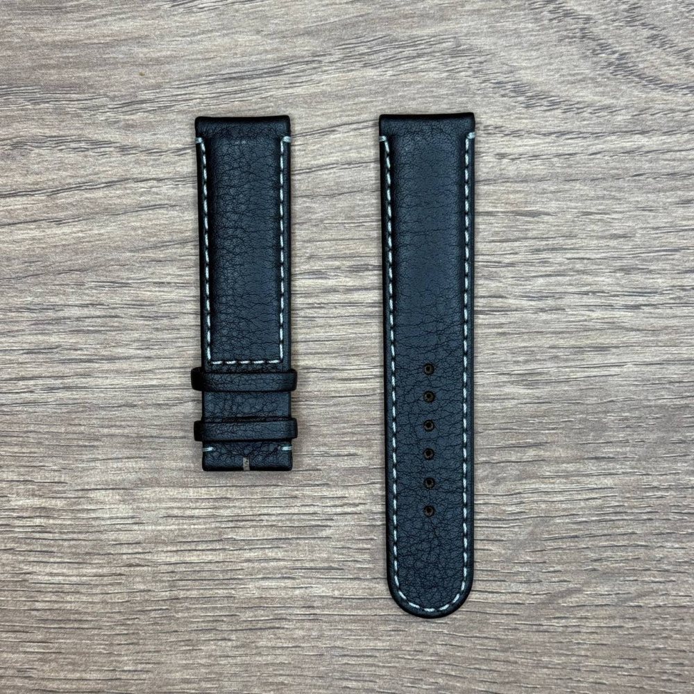 Кожаный ремешок для часов ORIS, темно коричневый, без застежки, для Oris Big Crown Original Кожаные ремешки - стильные, надёжные и долговечные, способные составить достойную пару часам со стальным корпусом или часам из титана. Аксессуары из кожи не рекомендуется использовать в воде. У нас присутствуют только высококачественные материалы и оригинальный товар от производителя