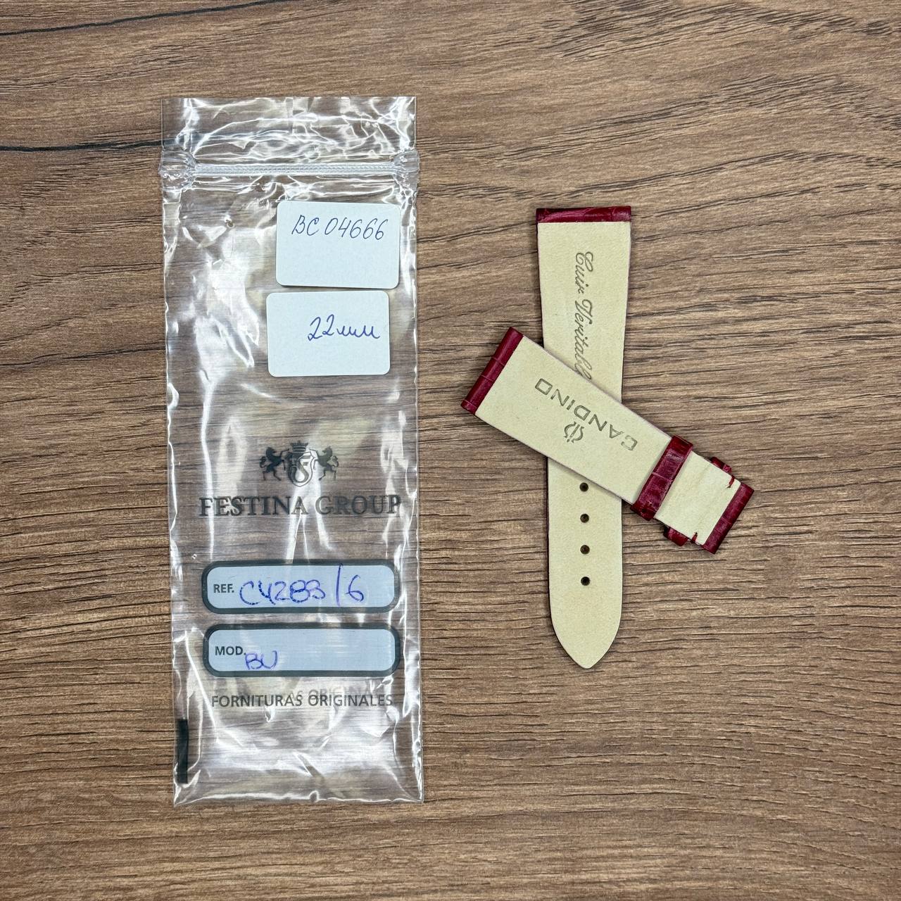 Ремешок для часов Candino из натуральной кожи, красный, 22 мм, для C4283, С4284 Кожаные ремешки - стильные, надёжные и долговечные, способные составить достойную пару часам со стальным корпусом или часам из титана. Аксессуары из кожи не рекомендуется использовать в воде. У нас присутствуют только высококачественные материалы и оригинальный товар от производителя