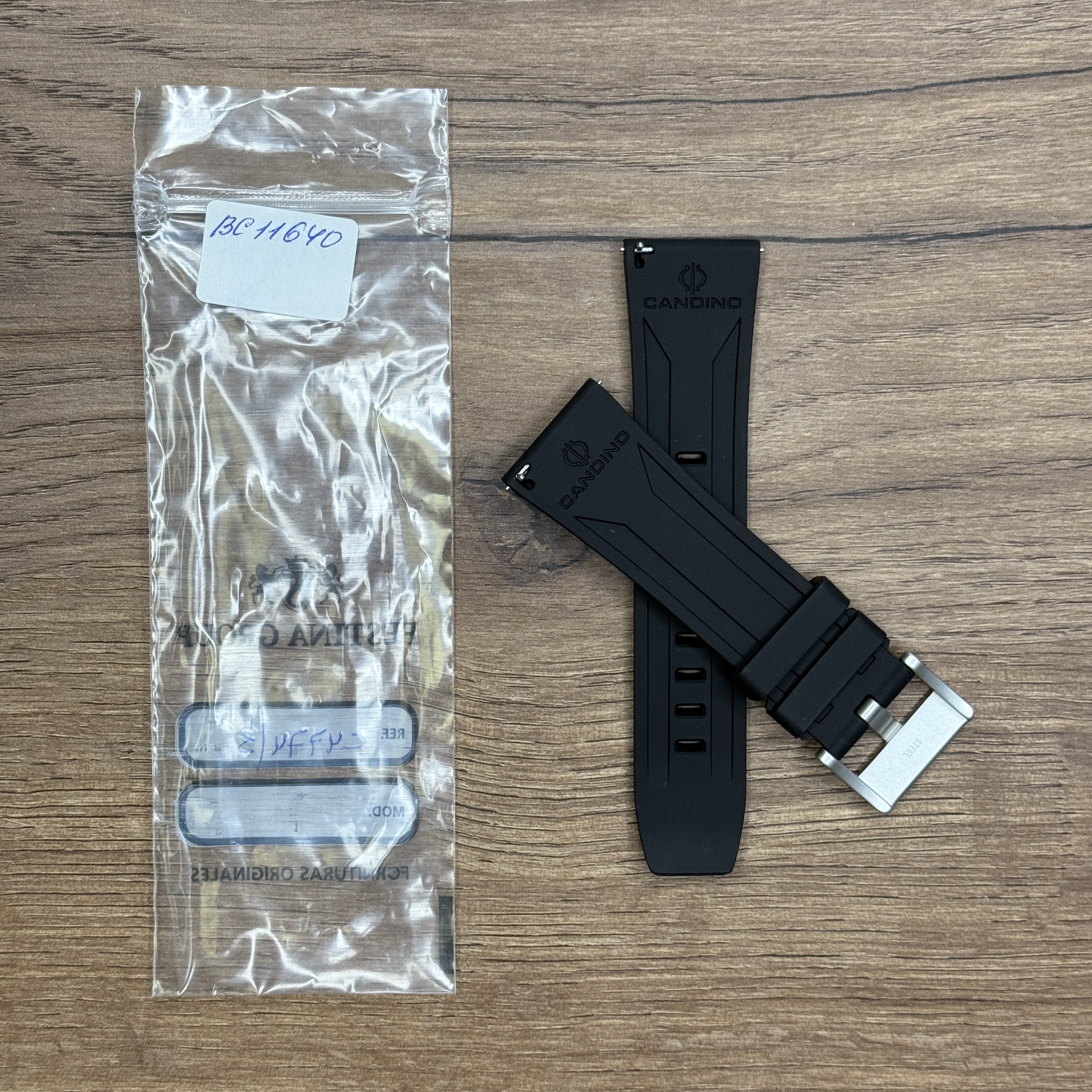 Ремешок для часов Candino из каучука, черный, для C4774, С4746  25мм Каучуковые ремешки идеально подходят для активного образа жизни. Они легче и теплее металлических браслетов, а ощущаются на руке как вторая кожа. Большое преимущество каучука в том, что он не боится воды. У нас присутствуют только высококачественные материалы и оригинальный товар от производителя.