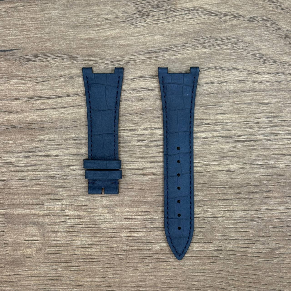 Ремешок для часов Frederique Constant из кожи теленка, синий нубук, под пряжку, 24Х18 Кожаные ремешки - стильные, надёжные и долговечные, способные составить достойную пару часам со стальным корпусом или часам из титана. Аксессуары из кожи не рекомендуется использовать в воде. У нас присутствуют только высококачественные материалы и оригинальный товар от производителя