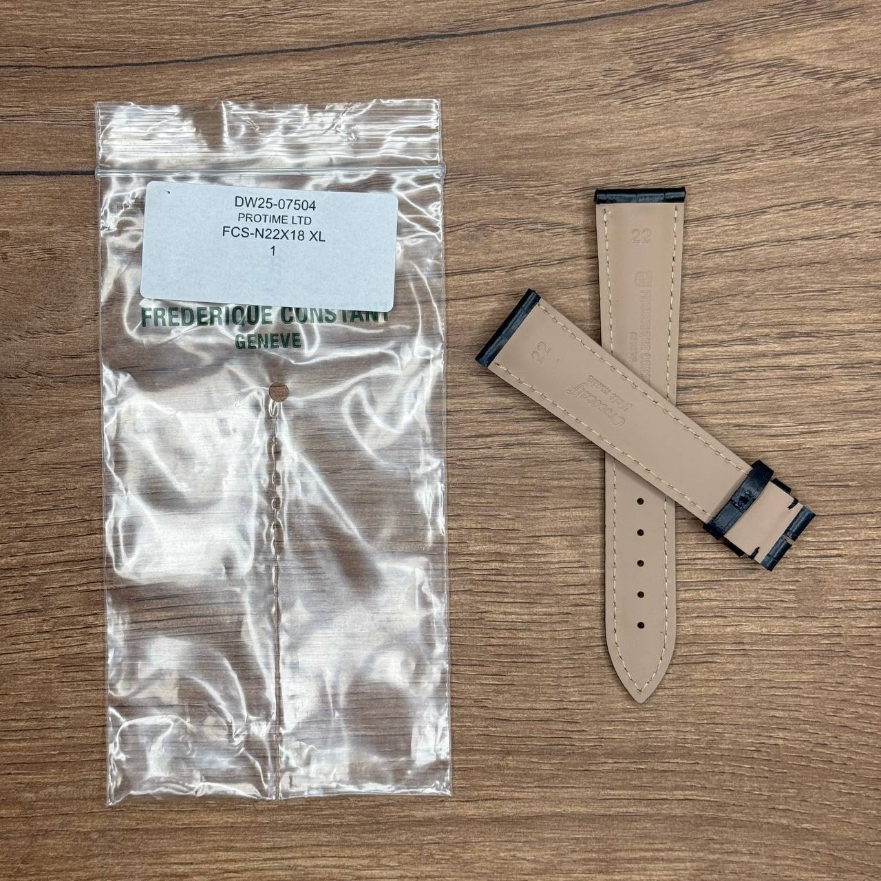 Ремешок для часов Frederique Constant из кожи теленка, темно-синий, 21х18 XL Кожаные ремешки - стильные, надёжные и долговечные, способные составить достойную пару часам со стальным корпусом или часам из титана. Аксессуары из кожи не рекомендуется использовать в воде. У нас присутствуют только высококачественные материалы и оригинальный товар от производителя