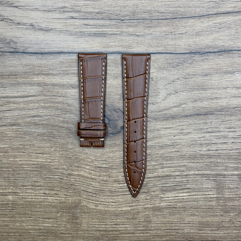 Ремешок для часов Frederique Constant из кожи теленка, светло-коричневый, 22х18 Кожаные ремешки - стильные, надёжные и долговечные, способные составить достойную пару часам со стальным корпусом или часам из титана. Аксессуары из кожи не рекомендуется использовать в воде. У нас присутствуют только высококачественные материалы и оригинальный товар от производителя.
